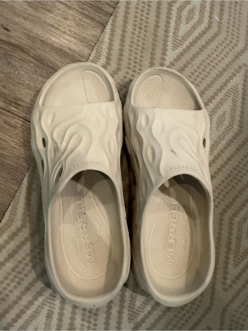Merrell Women's Cream Slip-On EVA Clog Mules